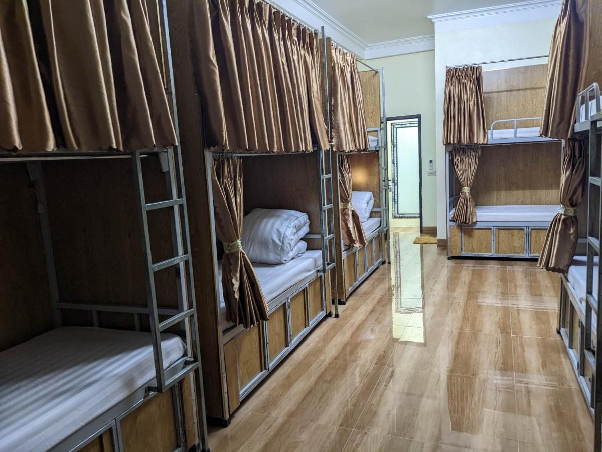 Train Station Backpackers Hostel نينه بينه المظهر الخارجي الصورة