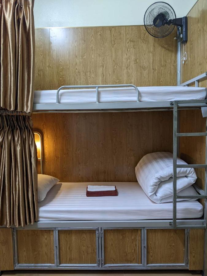 Train Station Backpackers Hostel نينه بينه المظهر الخارجي الصورة