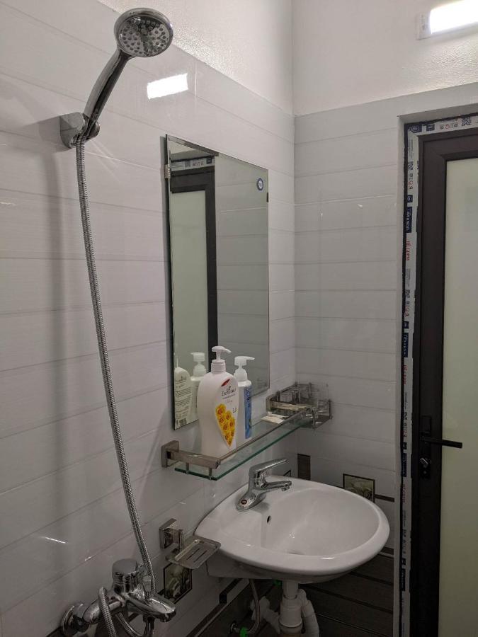Train Station Backpackers Hostel نينه بينه المظهر الخارجي الصورة