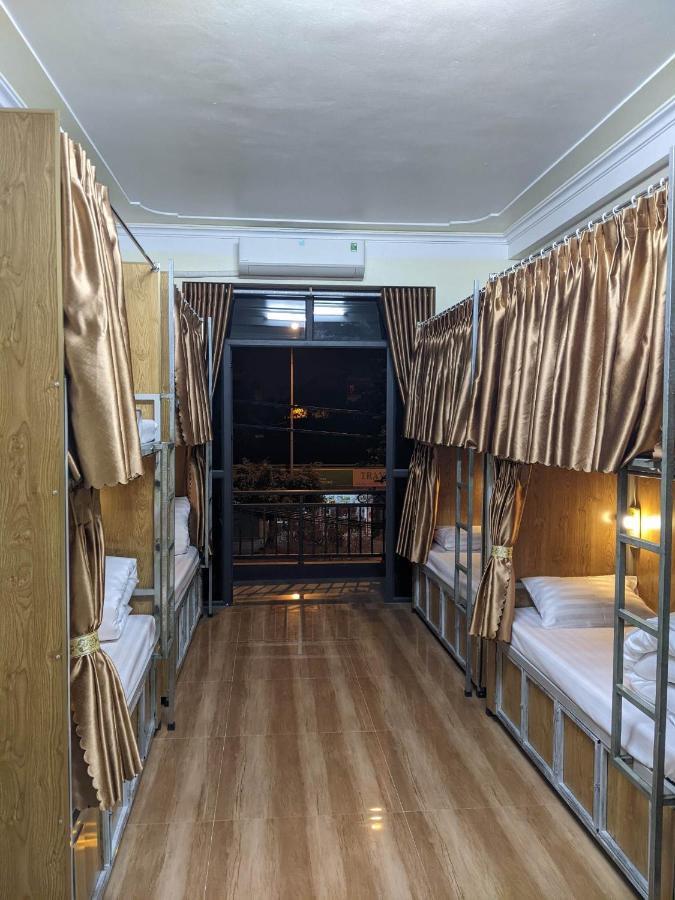 Train Station Backpackers Hostel نينه بينه المظهر الخارجي الصورة